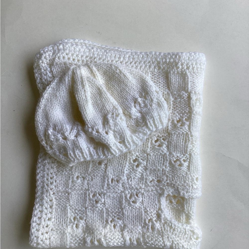 Carseat Baby Blanket Hand Crafted White Knitted Unisex - Picture 2 of 16